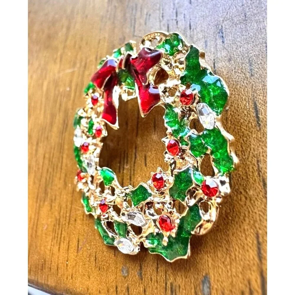 Christmas Wreath Pin Brooch New Red Green Crystal Bow Festive Holidays Nostalgic